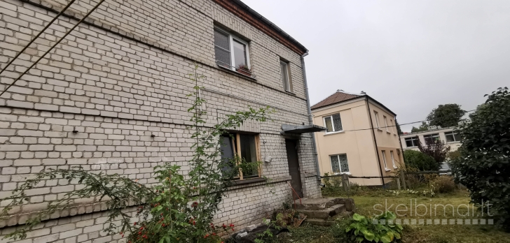 Parduodama namo dalis Žemaitės g. 13 Panevėžyje