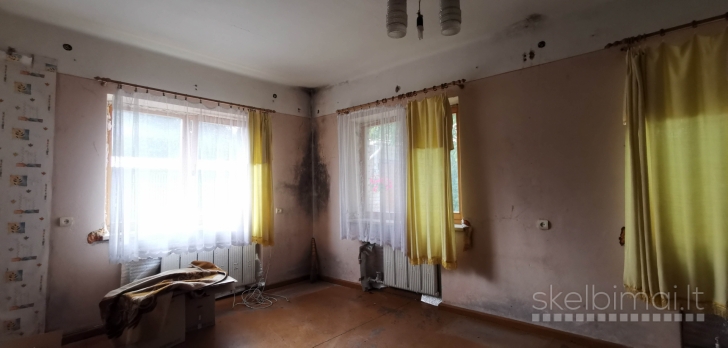Parduodama namo dalis Žemaitės g. 13 Panevėžyje