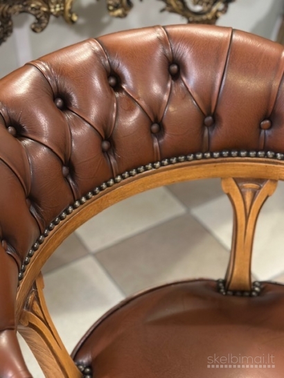 Chesterfield darbo kambario kėdė