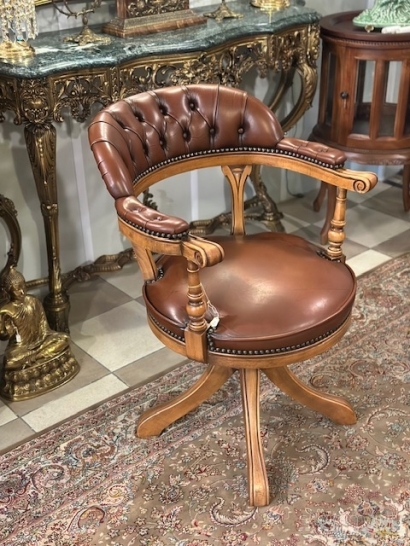 Chesterfield darbo kambario kėdė
