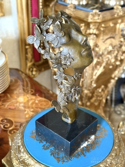Bronzinė skulptūra