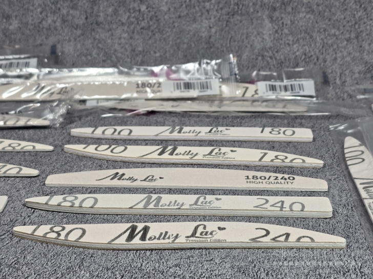 Supakuotos nagų dildės Molly 100/180 ir 180/240
