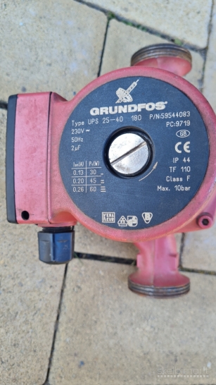 GRUNDFOS 25-40  180