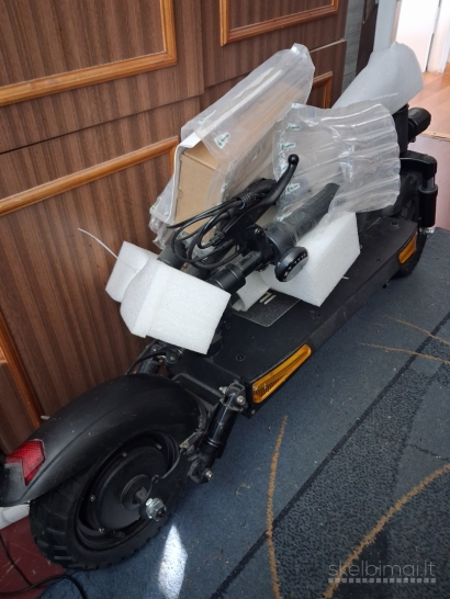 Naujas Elektrinis Paspirtukas Engwe 700w