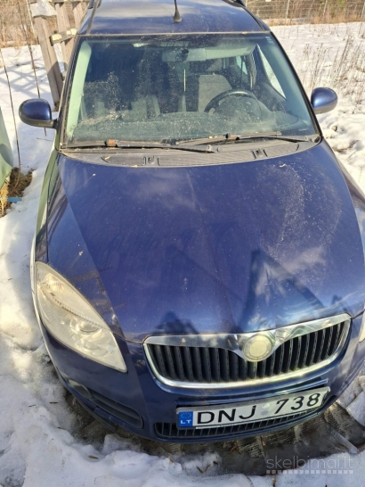 Bankrutavusi įmonė parduoda ŠKODA ROOMSTER 
