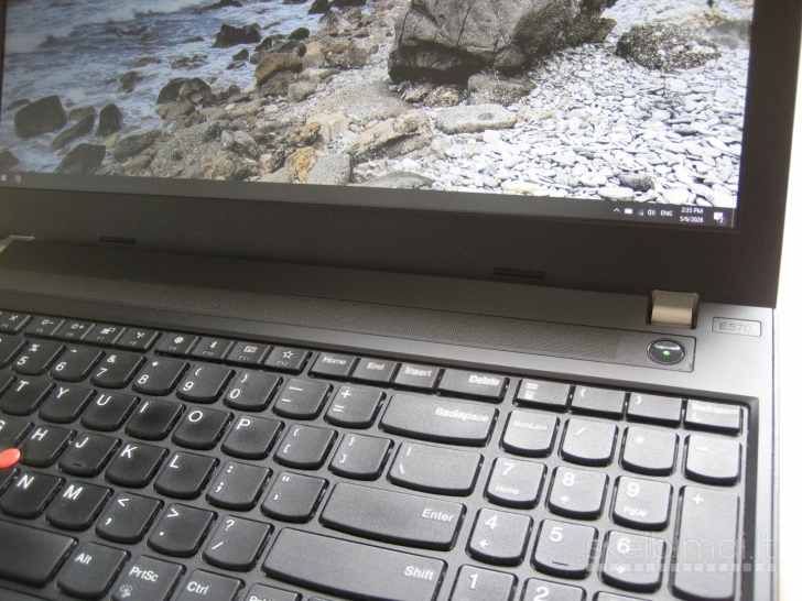 Puikus Lenovo 15.6 FHD IPS/ 256GB/ 8GB/ 2 val.