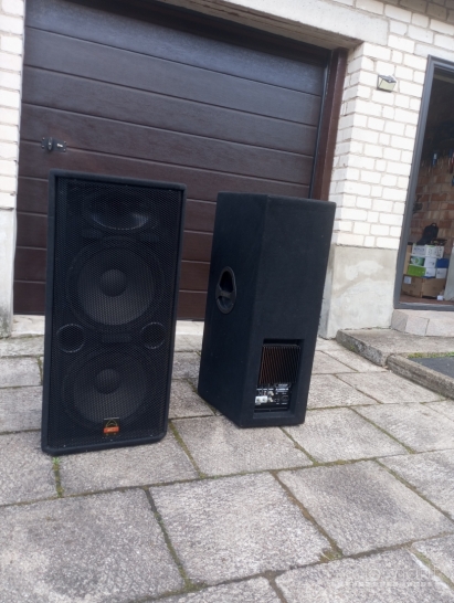 Profesionalios koncertines dvigubos 2x15 Wharfedale EVP 215 po 1000W
