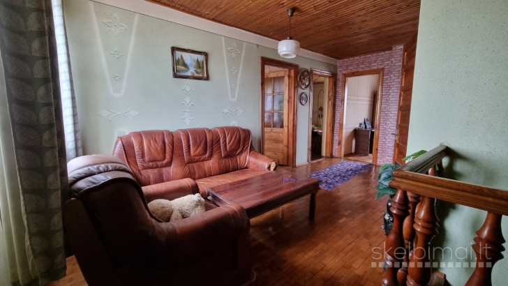Parduodamas 2 aukštų namas Raseiniuose arba keičiamas į 2 kamb.butą Klaipėdoje