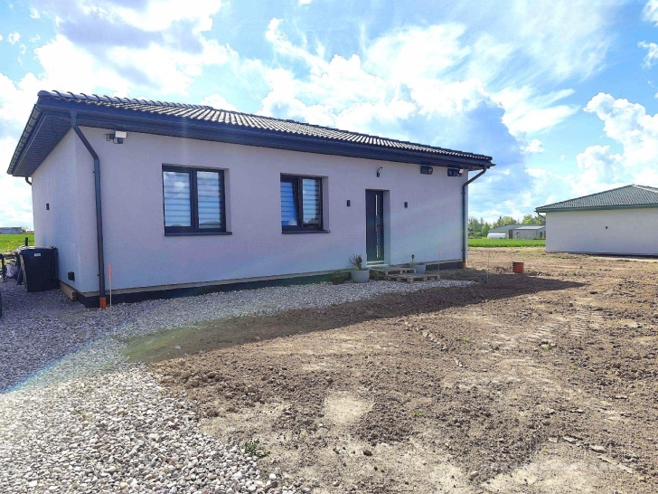 NAUJOS STATYBOS NT KLAIPĖDOJE -KVIETINIUOSE 90 M2 NAMAS