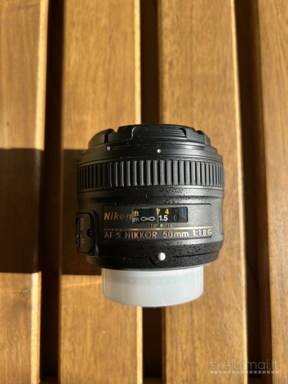 Veidrodinis Nikon 5600 fotoaparatas