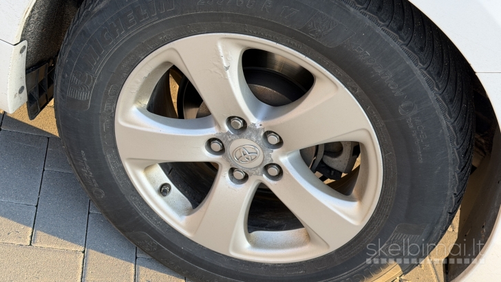 Toyota originalūs ratlankiai su panadangom