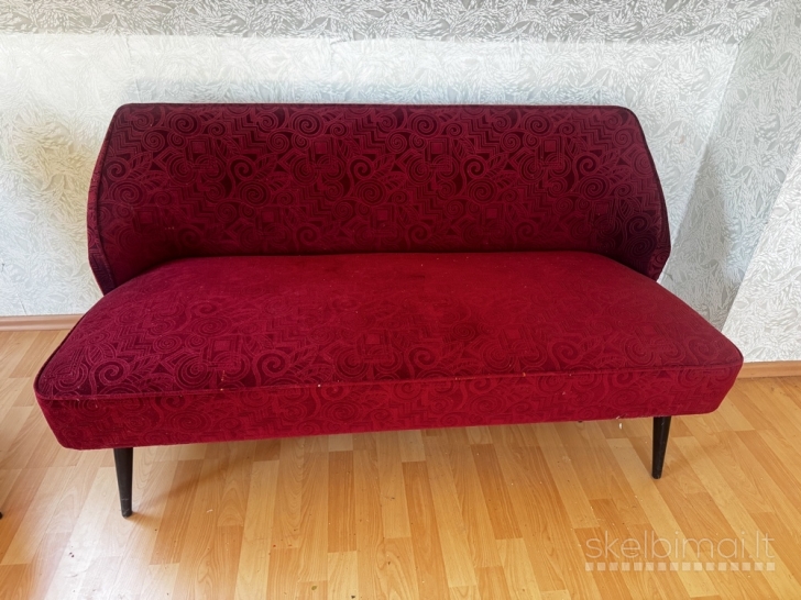 Rekonstruotas išskirtinis Retro baldų komplektas