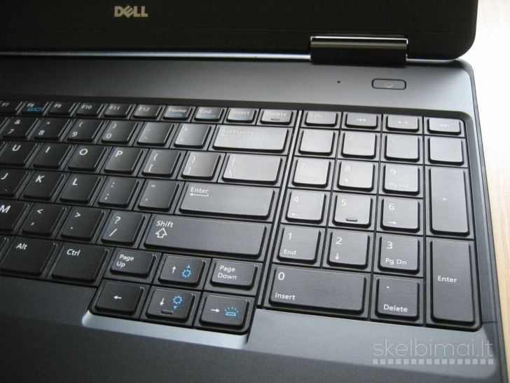 DELL E5540 FHD IPS i7/ 256gb+1000gb/ naujas akum