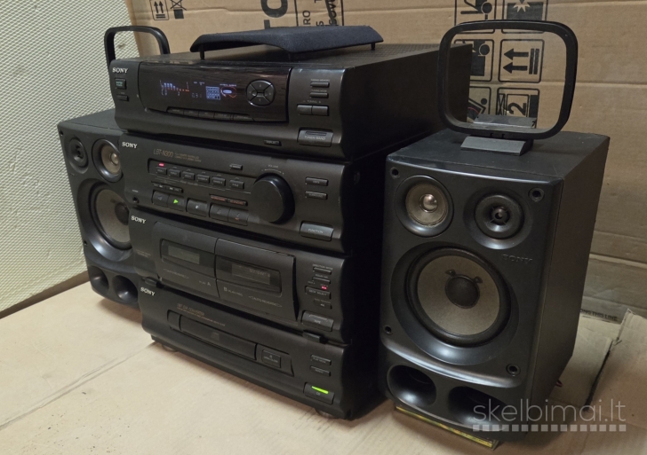 Muzikinis centras Sony su kolonėlėmis