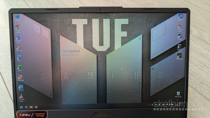 Asus TUF Gaming F15 / i7 11800H / 16GB / 512GB / RTX 3050 Ti / 144Hz / RGB