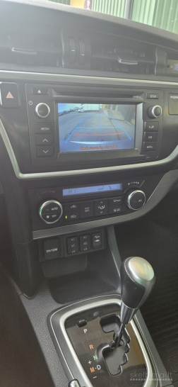 Parduodama Toyota Auris 2014m.