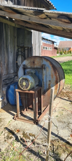 Parduodu techniką bei sovietinės technikos atsarines dalis