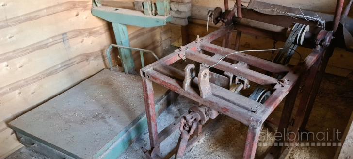 Parduodu techniką bei sovietinės technikos atsarines dalis