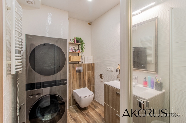Akorus.lt – TVARKINGAS IR ŠVIESUS BUTAS PATOGIOJE VIETOJE