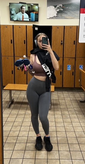 I am only available on WhatsApp. +37066805940