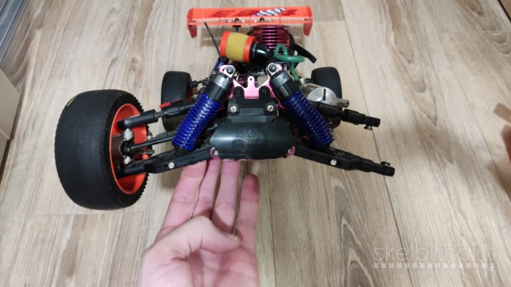 Parduodu RC automolibį Thunder Tiger S2 EB4