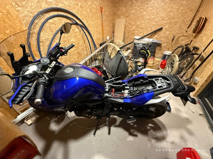 Parduodamas YAMAHA MT-07 TRACER motociklas