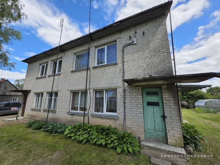 PARDUODAMAS 2 KAMBARIŲ BUTAS IŠSIMOKĖTINAI BEINORIŠKIO K., RADVILIŠKIO R. SAV.