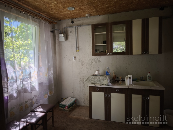 Parduodama namo dalis šalia “Žemdirbių Turgaus” K.Būgos g. 9A, Panevėžyje. 