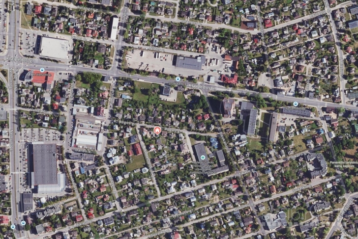 Parduodama namo dalis šalia “Žemdirbių Turgaus” K.Būgos g. 9A, Panevėžyje. 