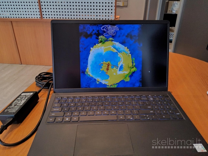 Dell Vostro 15 3510: i7-1165g7, 15.6", 16gb, 512gb