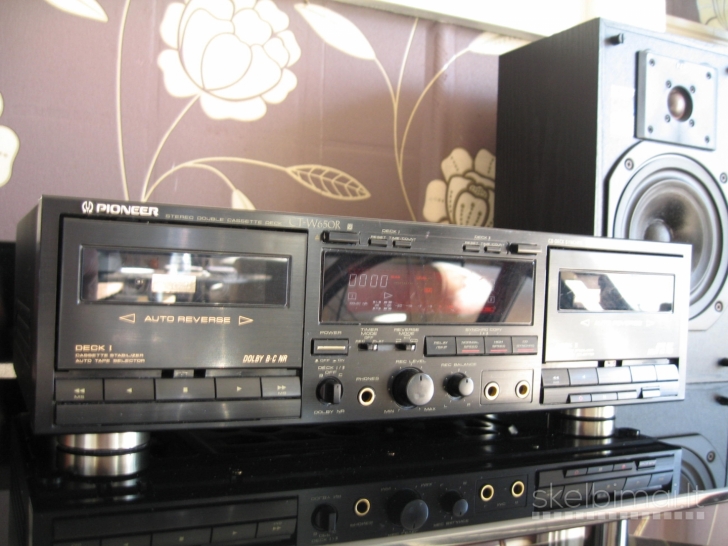 PIONEER CT-W650R Stereo Double Cassette Deck.1991m.Made in Japan.Puikiai veikia.