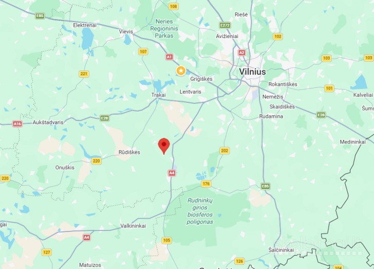 Sodyba Dainių k. prie Paluknio