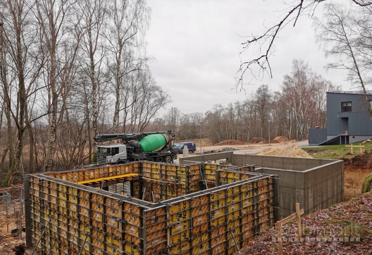Pamatų įrengimo ir statybos darbai