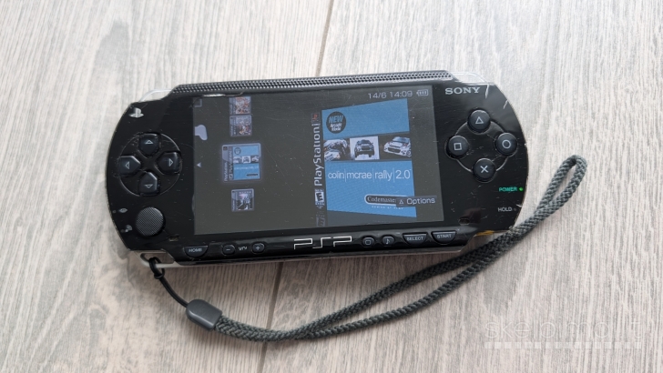Atrištas PSP Fat 1003 64gb + 60 žaidimu