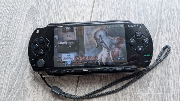 Atrištas PSP Fat 1003 64gb + 60 žaidimu