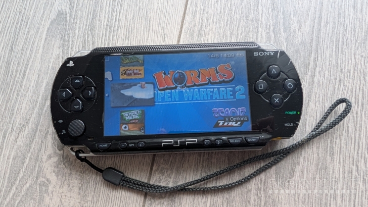 Atrištas PSP Fat 1003 64gb + 60 žaidimu