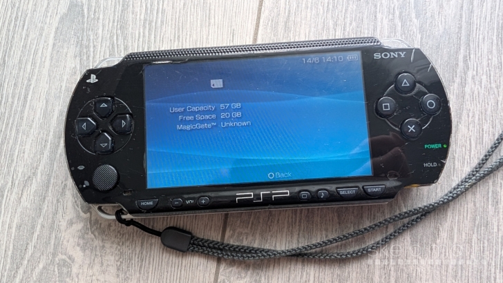 Atrištas PSP Fat 1003 64gb + 60 žaidimu