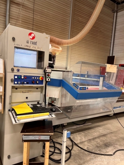 Reikalingi logistikoje,valymo,prie medienos CNC,plastiko CNC ir kt.Olandijoje