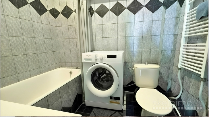 2 kambarių butas su garažu miesto centre