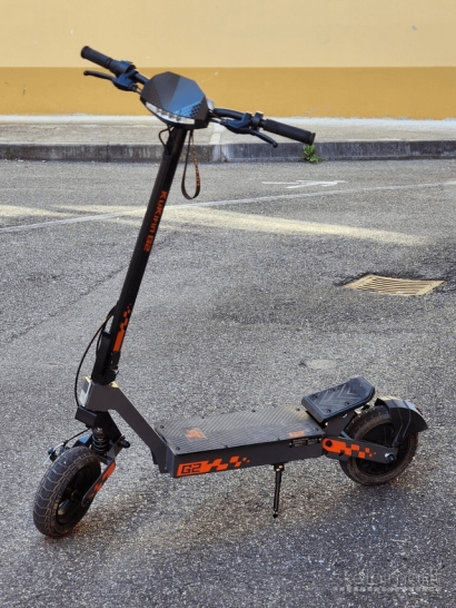 Parduodamas KuKirin G2 elektrinis paspirtukas