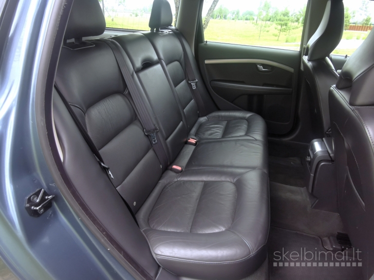Volvo V70 2013