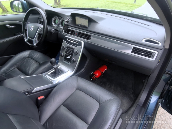 Volvo V70 2013