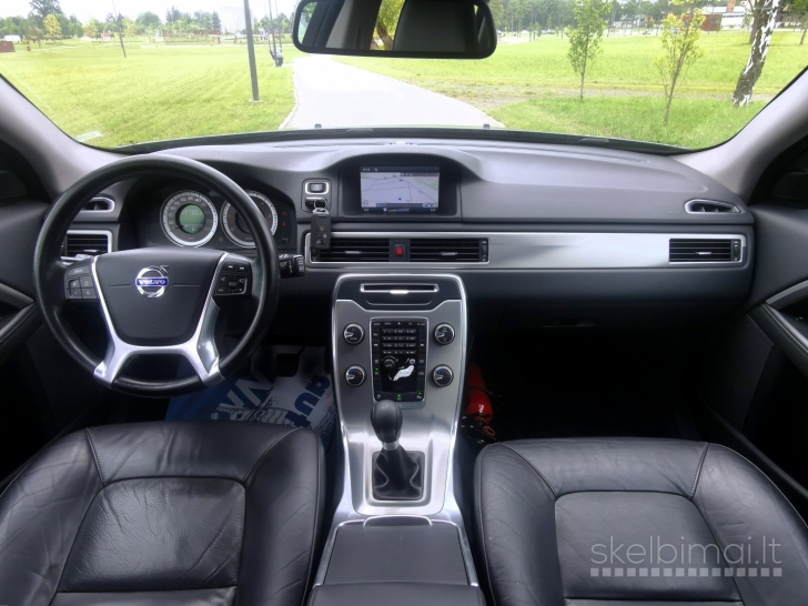 Volvo V70 2013