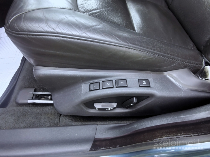 Volvo V70 2013