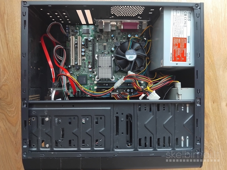 Intel komp komplektas. yra ir dovanu
