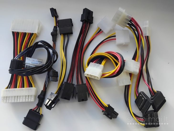 Floppy Fdd 3,5" ir card-reader ĮVAIRIU ir daug daug kitu daliu