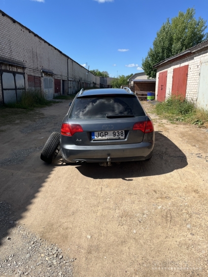 Automobilis 20 m senumo. A4 B7 2016-11