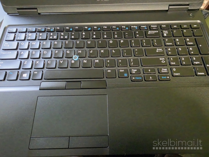 Dell Latitude 5590. i5-7300U. 16 gb/ 256 gb.