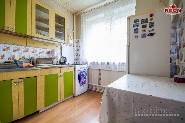 NUOMOJAMAS 3 KAMBARIŲ BUTAS ŽIRMŪNUOSE!