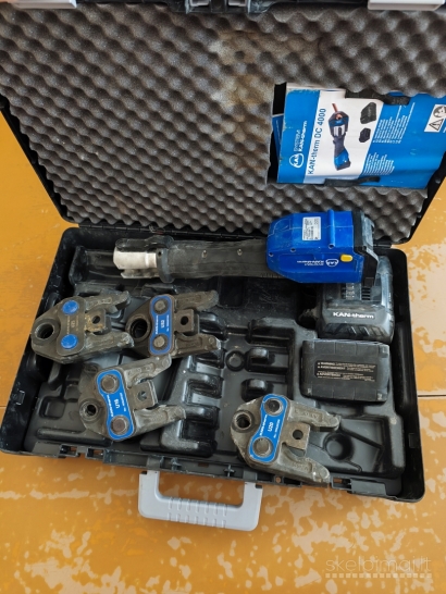 Vamzdžių presas KAN-therm DC 4000